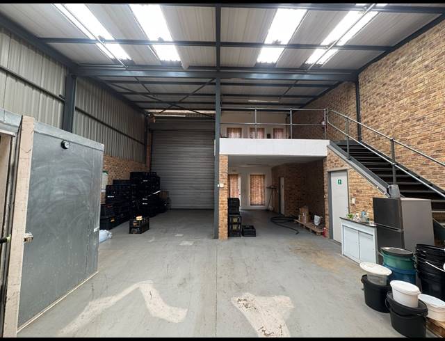 155M² WAREHOUSE TO LET IN CHLOORKOP